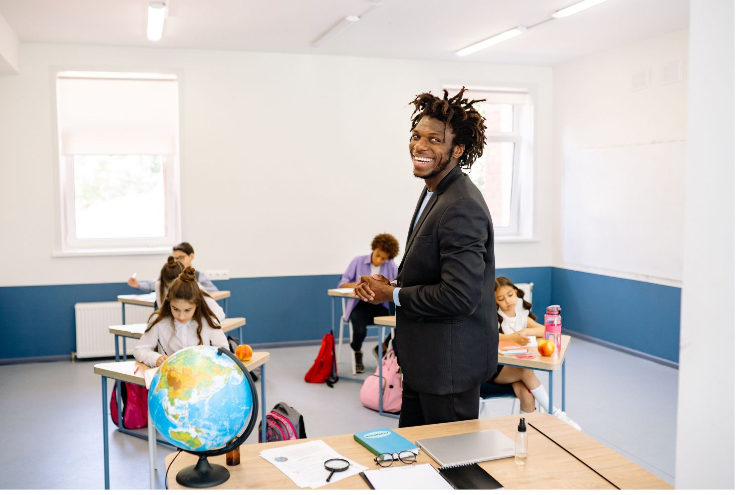 Nova York tomou uma decisão inesperada nas escolas e colocou a inteligência artificial no centro do debate