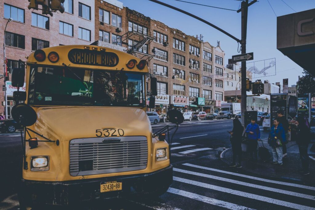 Nova York tomou uma decisão inesperada nas escolas e colocou a inteligência artificial no centro do debate