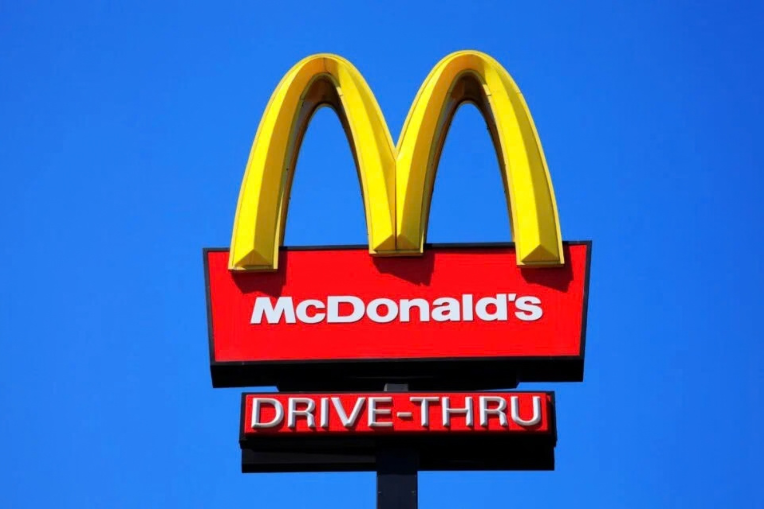 Mcdonald’s Vai Colocar AnúnciOS No Drive Thru — E Praticamente Em Todos Os Lugares