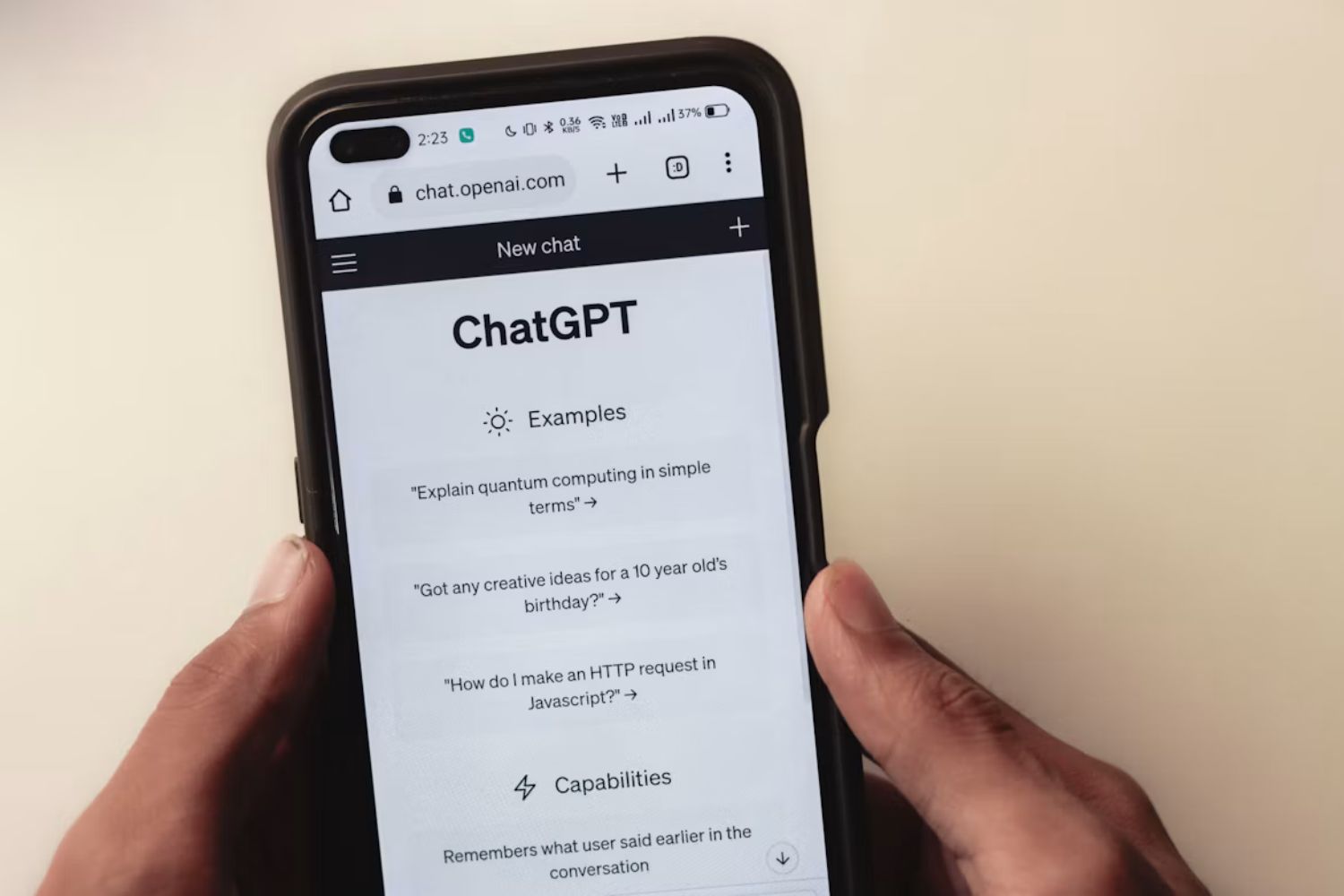 Quanto custa perguntar algo ao ChatGPT? A resposta envolve água, eletricidade e bilhões de mensagens
