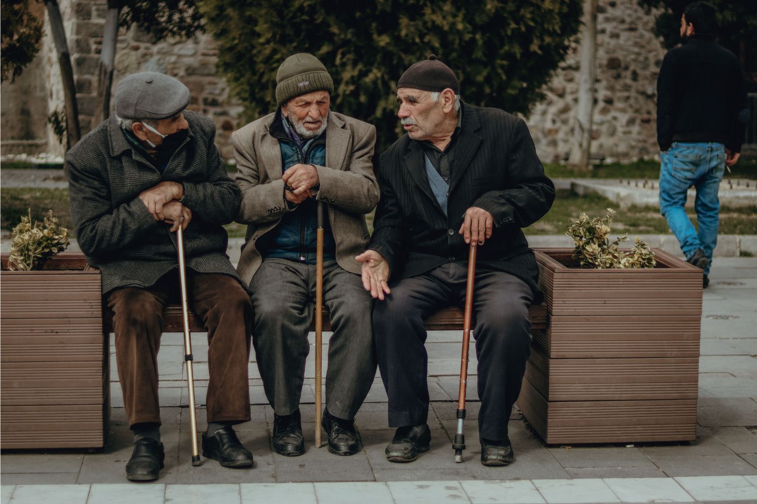 Chegar aos 100 anos já é extraordinário, mas o que acontece depois revela uma barreira que a ciência ainda não conseguiu vencer