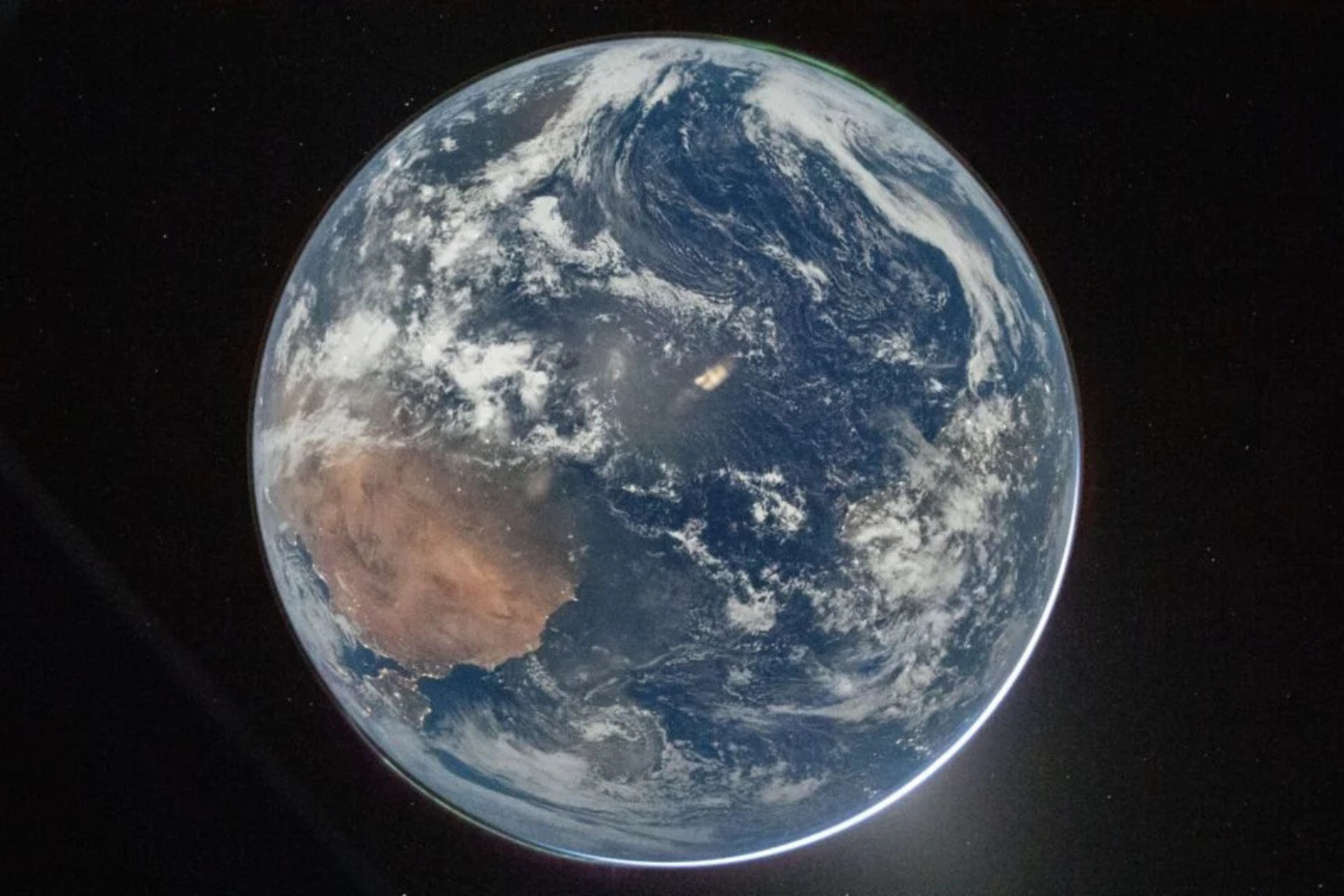 A Terra Está Ficando Mais Redonda — E Você Provavelmente Imagina O Motivo
