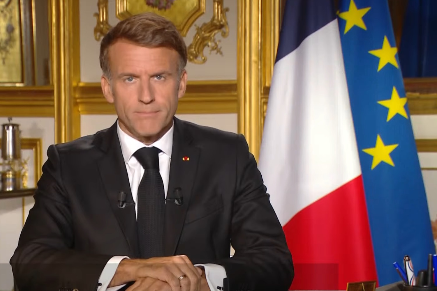 França enfrenta uma onda de violência e Trump e Macron discordam sobre quem está por trás dos ataques
