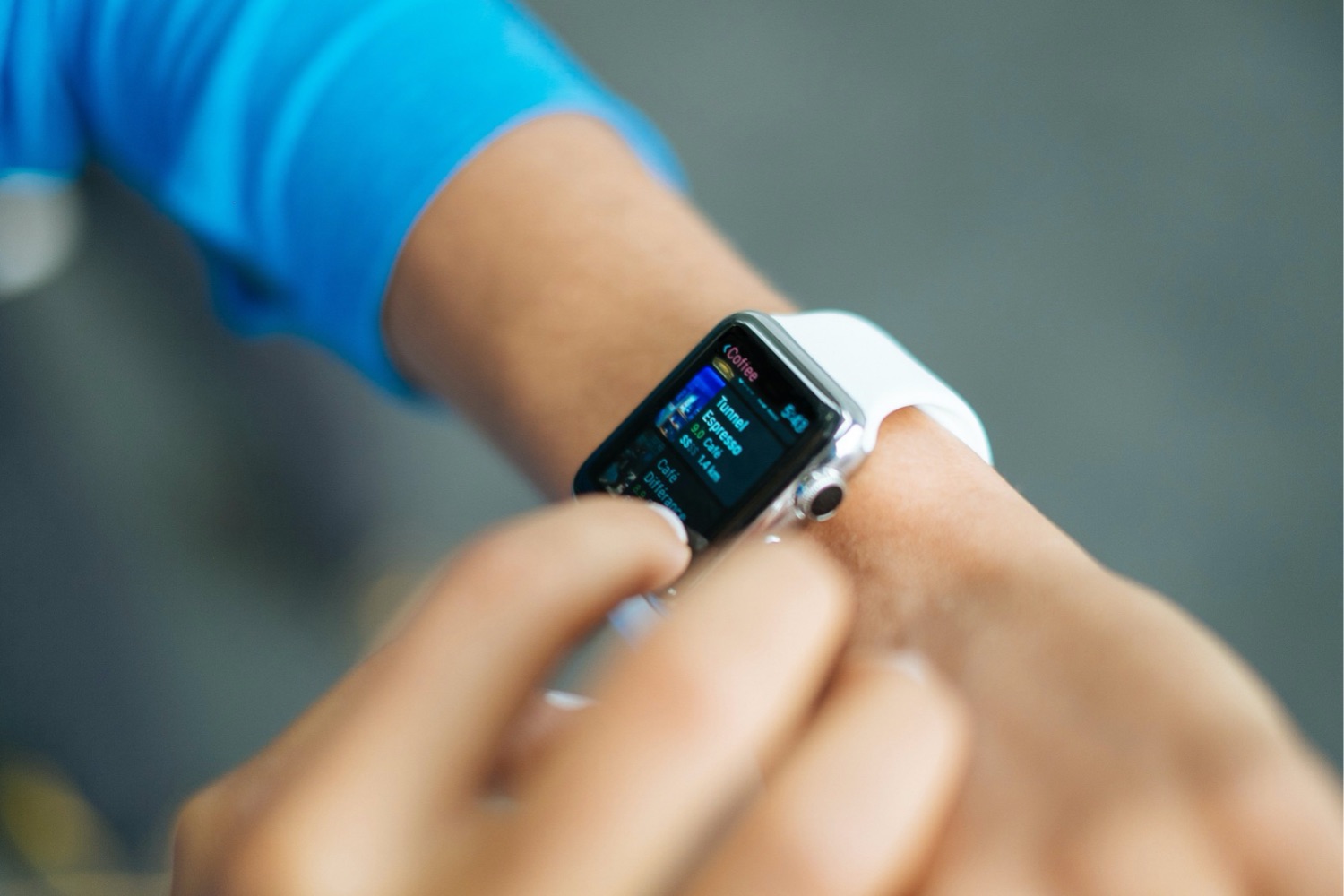 Seu smartwatch pode confundir felicidade com estresse: entenda por quê