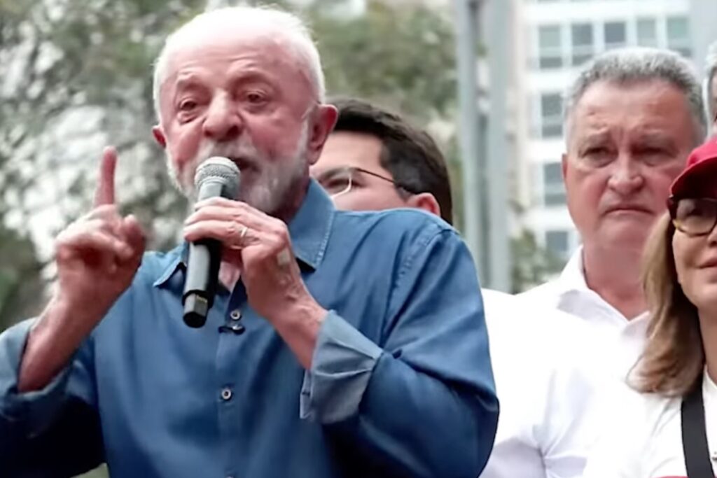 Lula e Flávio Bolsonaro ampliam alianças enquanto pesquisas mostram empate técnico