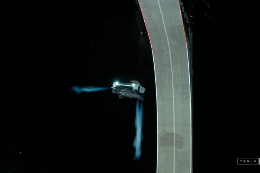Novo Tesla Roadster Faz Acrobacias No Ar — E Musk Promete Produção Em 2028