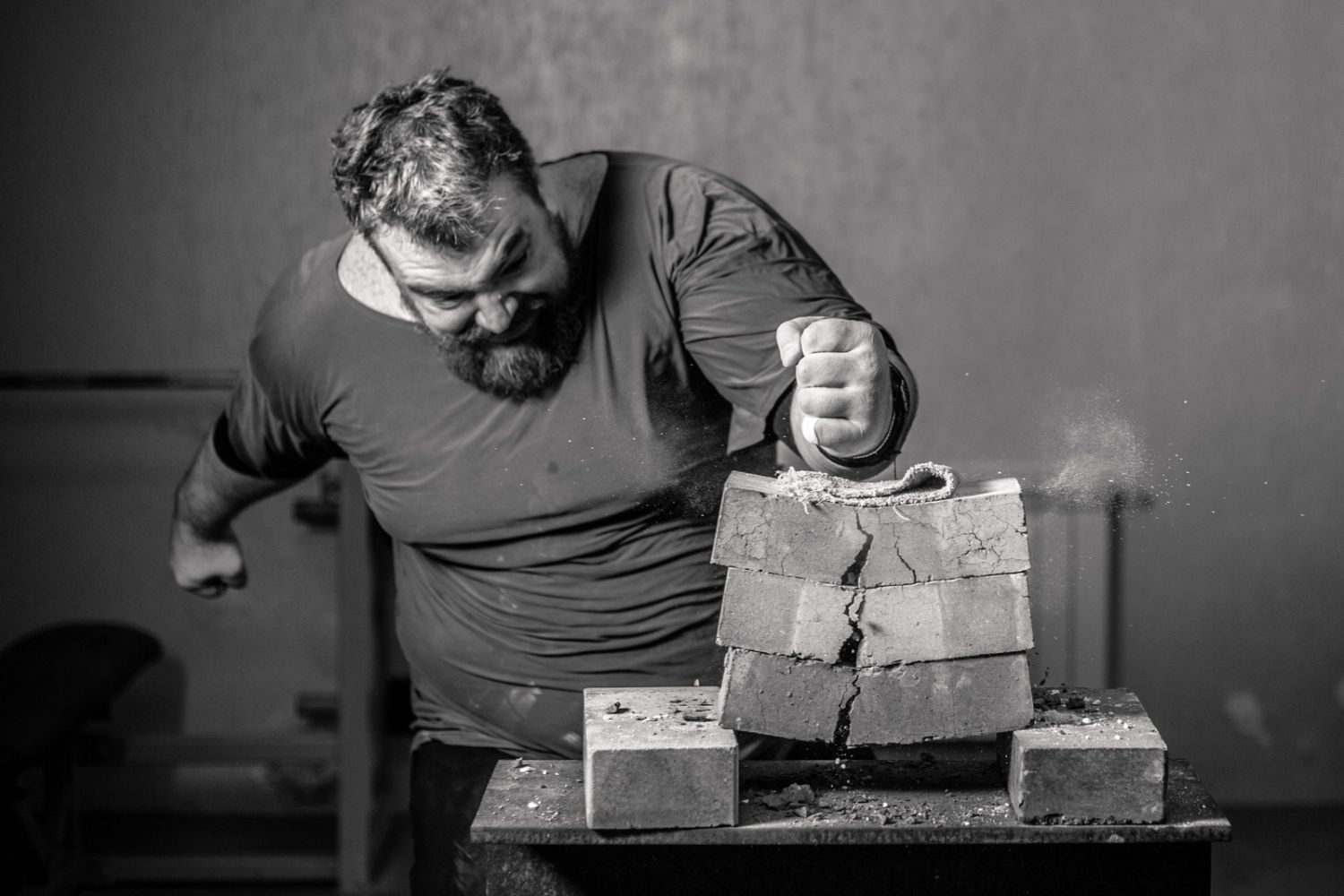 Masculinidade tóxica pode estar encurtando a vida dos homens, alerta a ciência