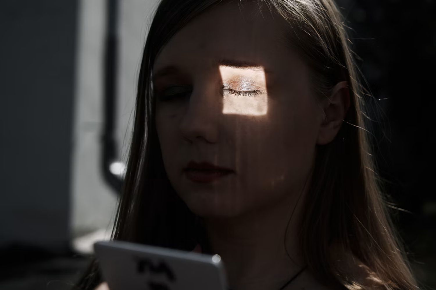 Google lança ferramenta gratuita que revela se imagens, vídeos e áudios foram criados por inteligência artificial