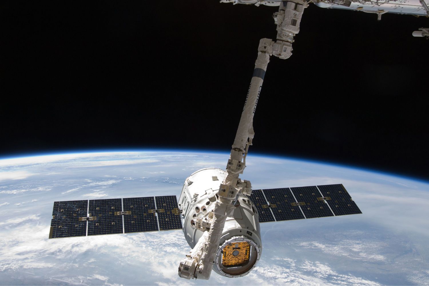 O Google acaba de colocar chips de IA no espaço e o verdadeiro objetivo vai muito além de um satélite